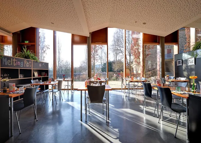 Youth Schengen / Hostel